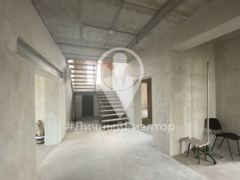 Дом 245м², участок 14 сот.