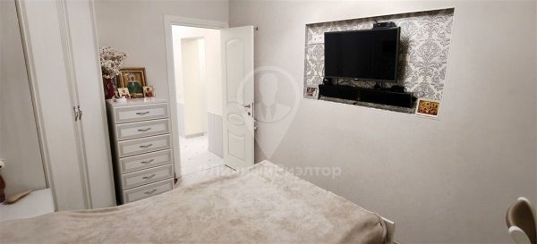 3-к квартира, 1/2 эт., 66м²